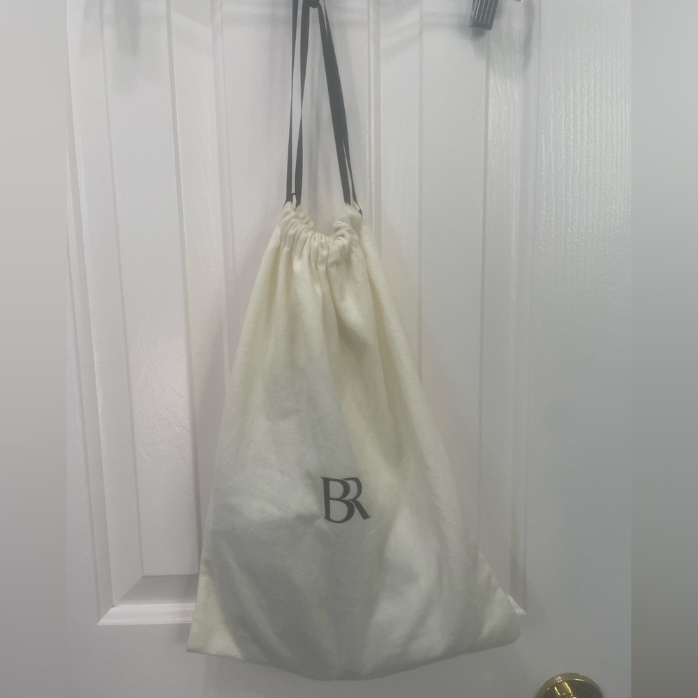 Banana Republic Crossbody Bag - Picture 6 of 6
